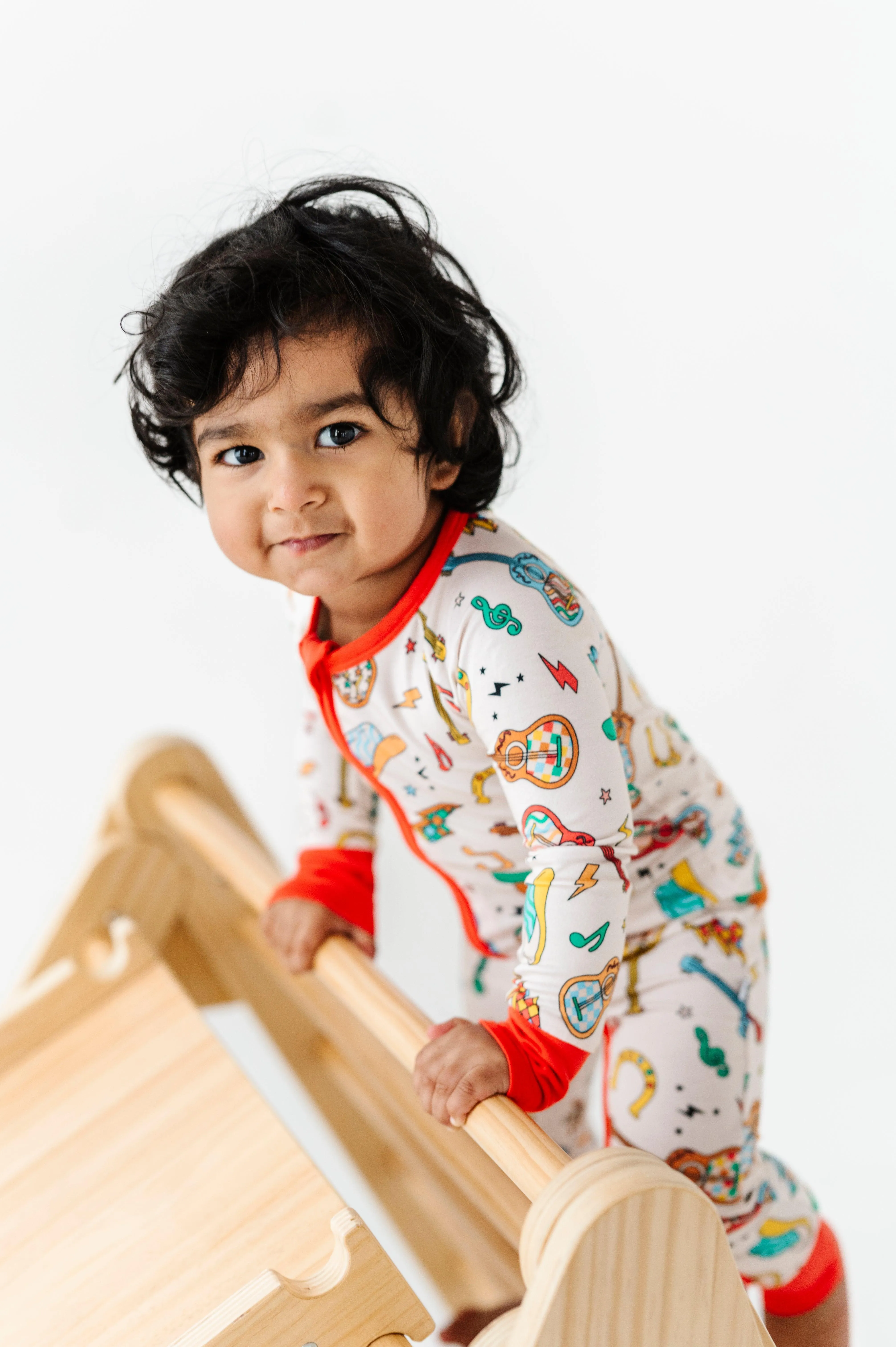 Cowboy-Themed Baby Bamboo Pajamas: Soft and Eco-Friendly Guitar Print Sleepwear for Infants